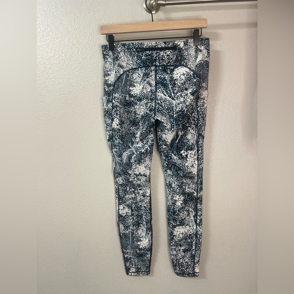 Lululemon Speed Up Tight 28" *Wildwood* Size 8 - Picture 5 of 11